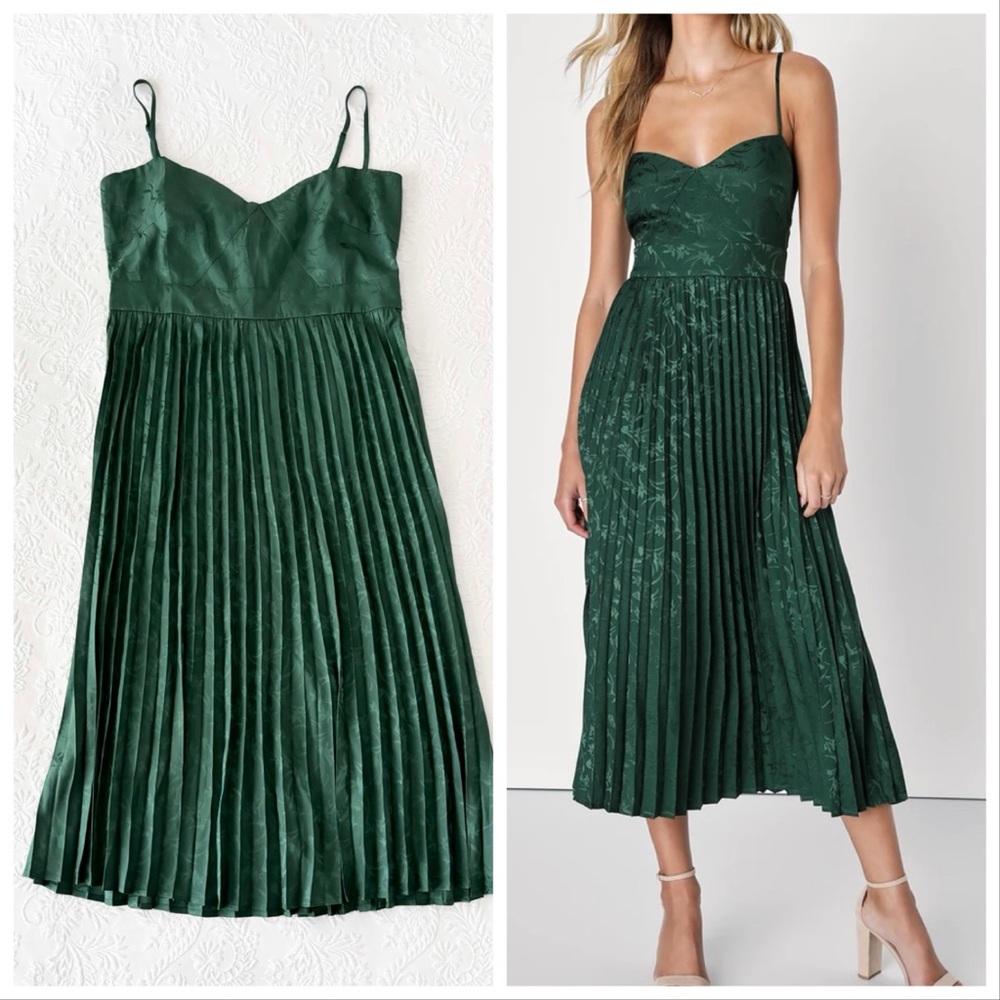 Lulu's Green Pleated Midi Dress
